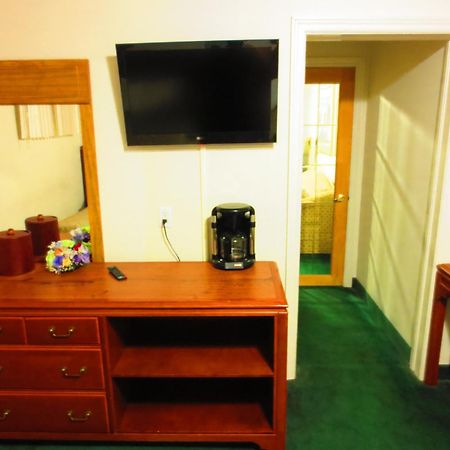 Canadiana Motel Hanover 외부 사진