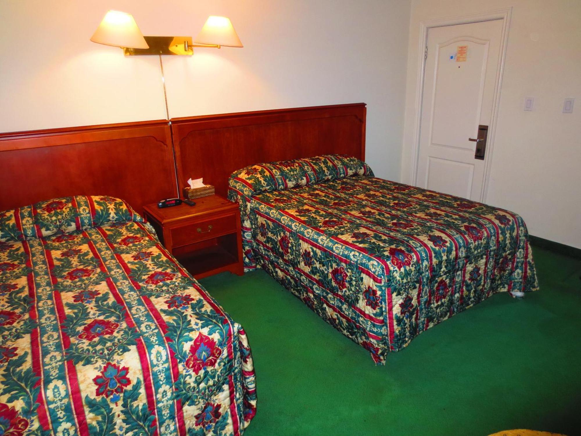 Canadiana Motel Hanover 외부 사진