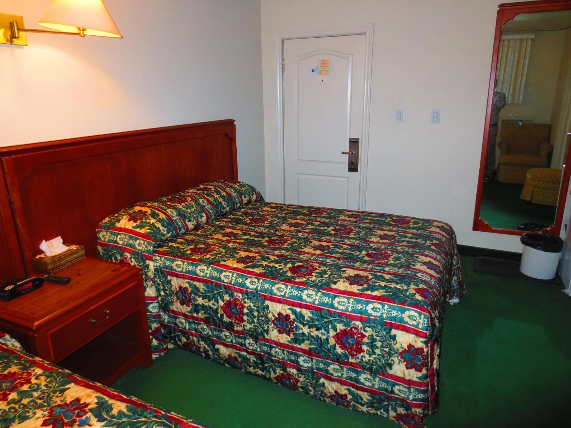 Canadiana Motel Hanover 외부 사진