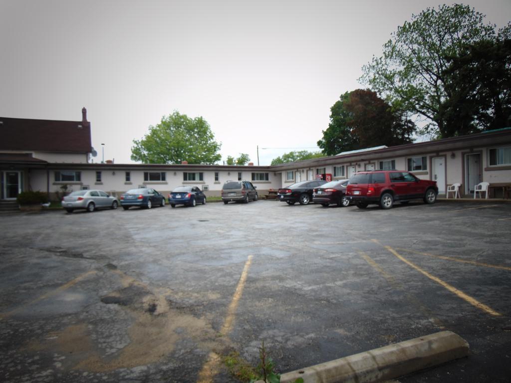 Canadiana Motel Hanover 외부 사진