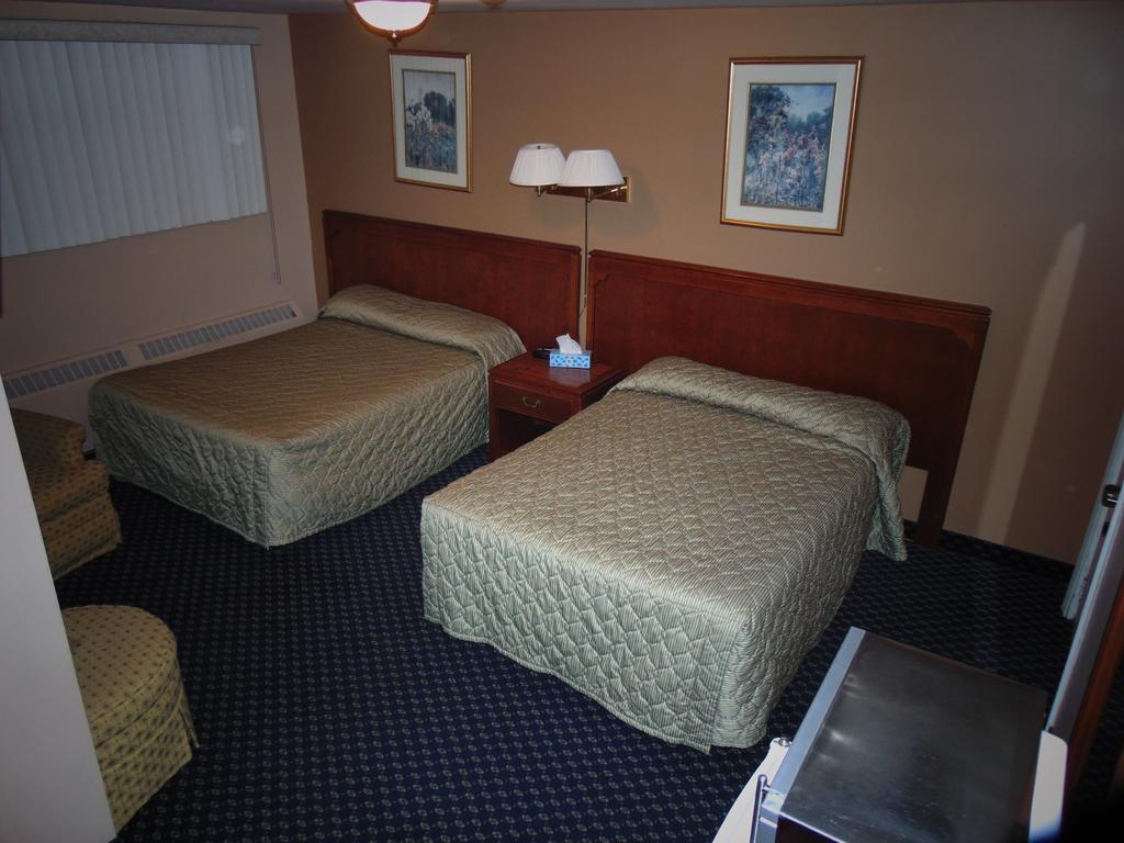 Canadiana Motel Hanover 외부 사진